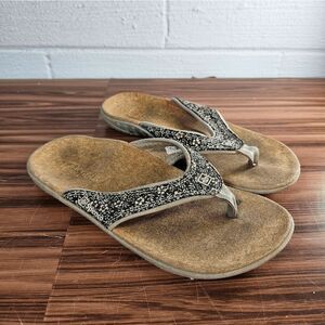 Spenco women's Yumi Floral orthotic sandals size 5 flip flops